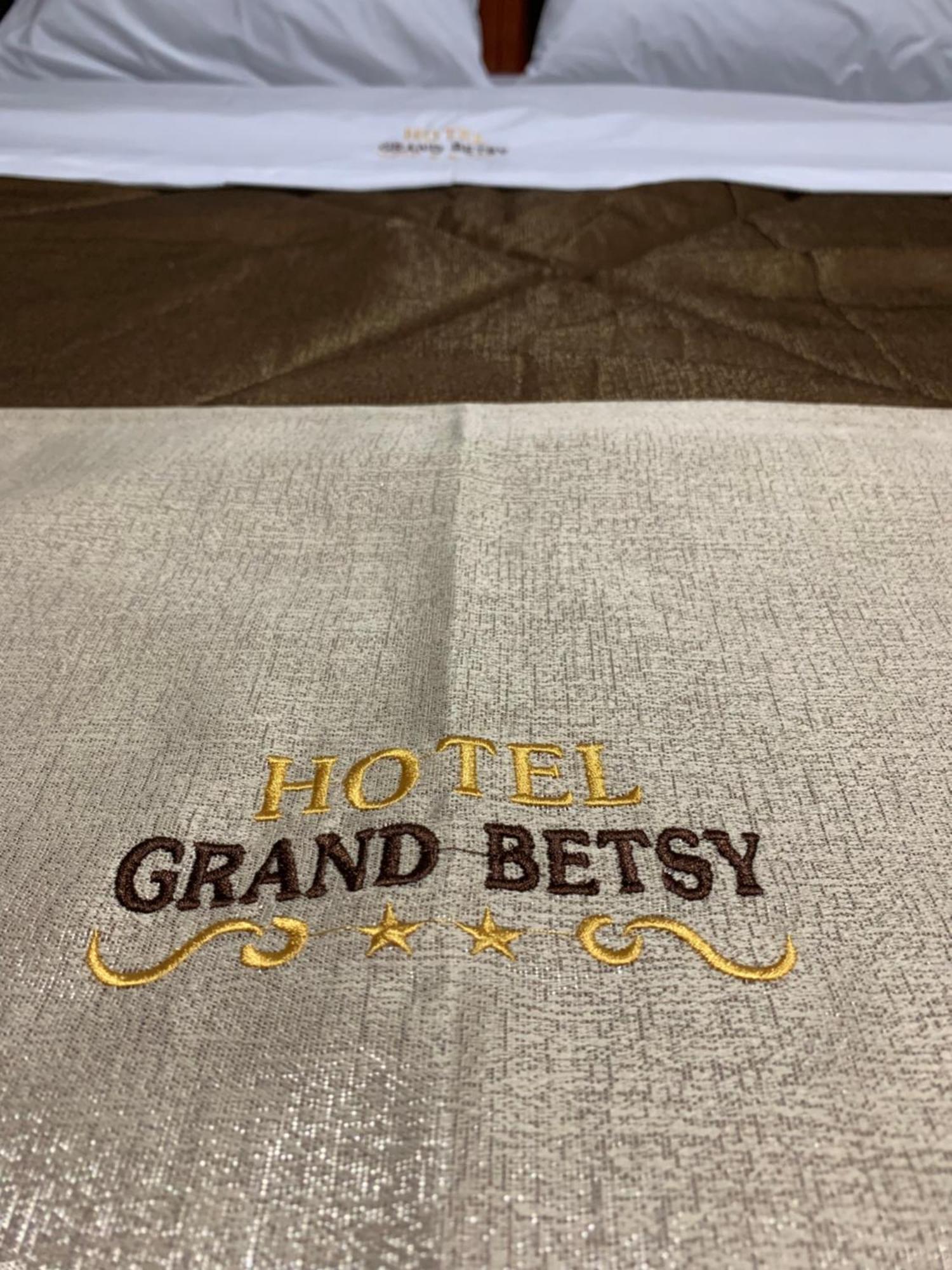 Grand Hotel Betsy Lima Extérieur photo