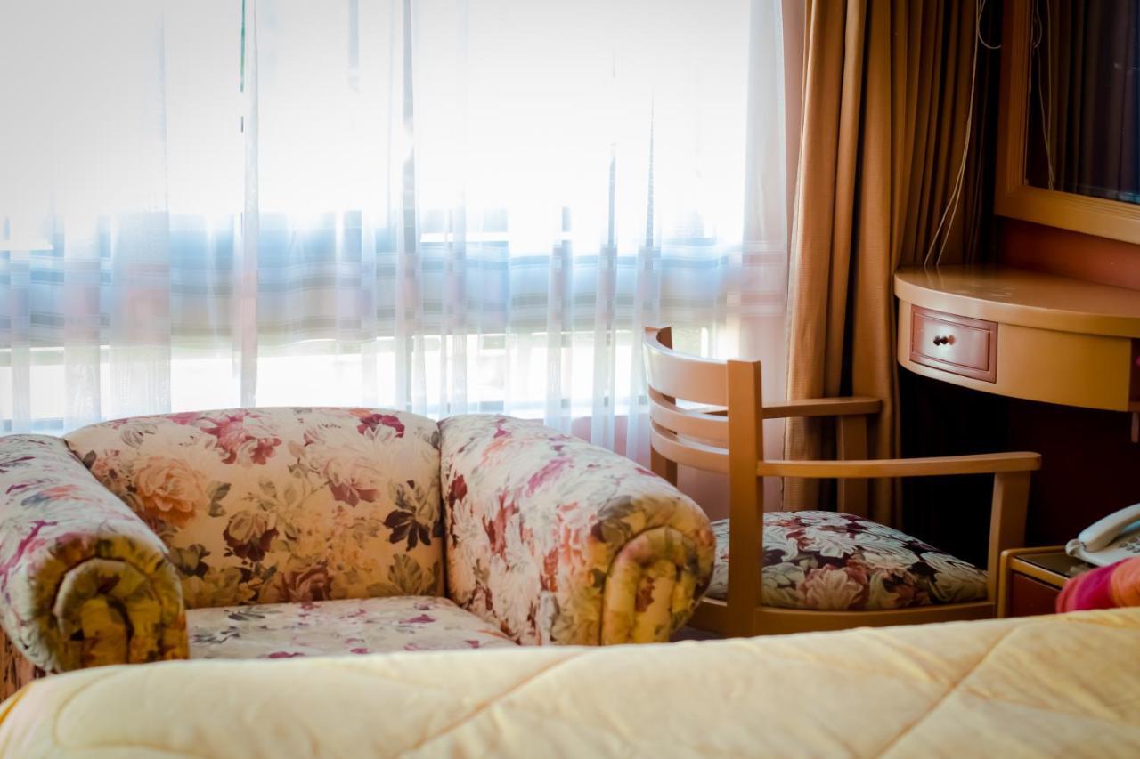 Grand Hotel Betsy Lima Extérieur photo